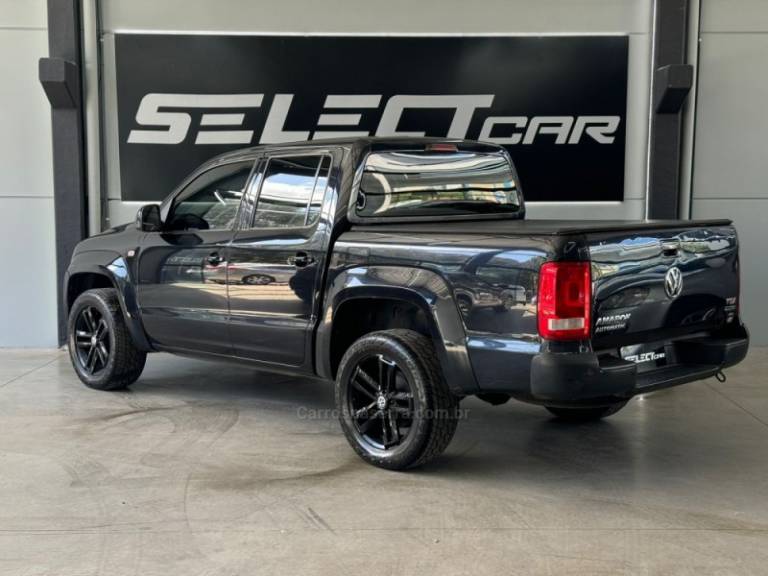 VOLKSWAGEN - AMAROK - 2013/2014 - Preta - R$ 94.900,00