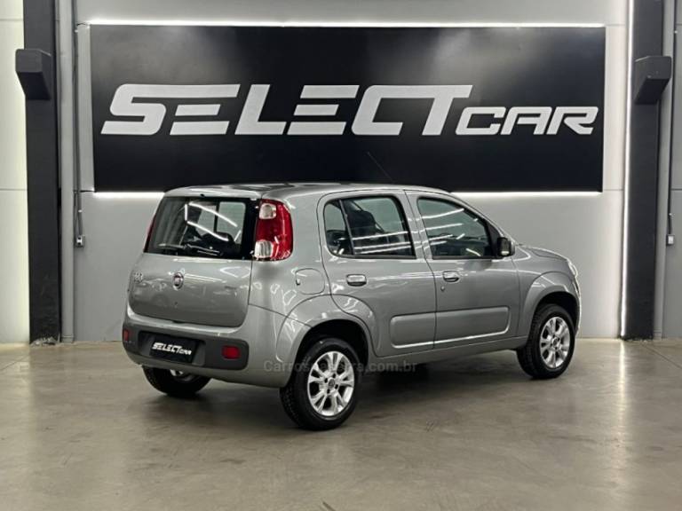 FIAT - UNO - 2012/2013 - Cinza - R$ 32.900,00