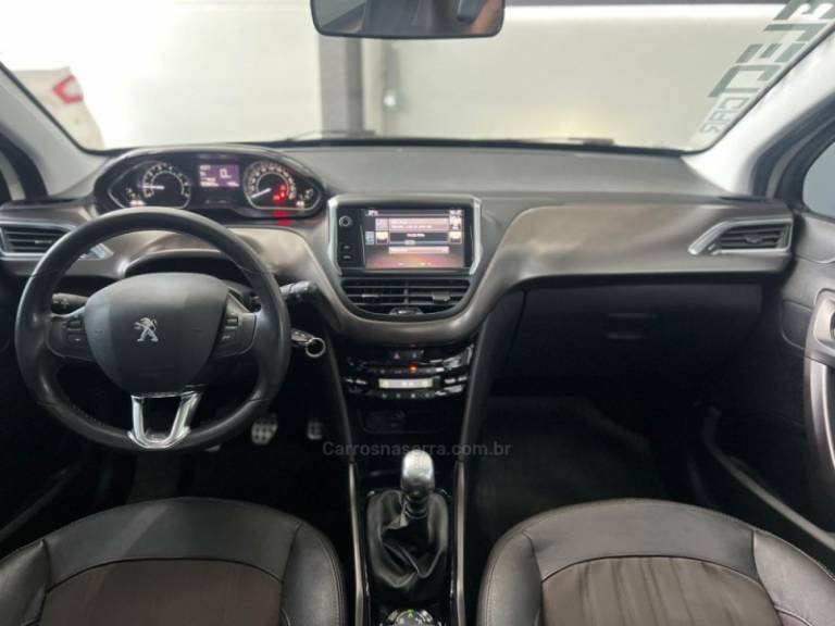 PEUGEOT - 2008 - 2016/2017 - Branca - R$ 59.900,00