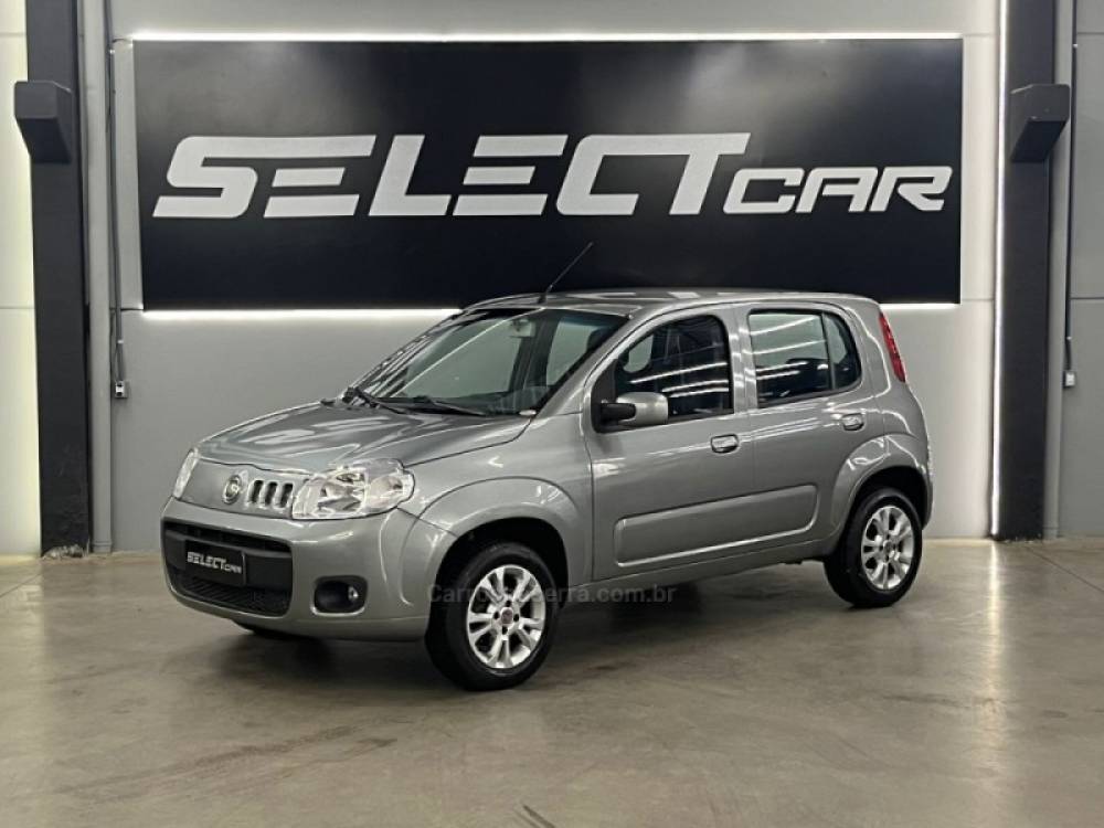 FIAT - UNO - 2012/2013 - Cinza - R$ 32.900,00