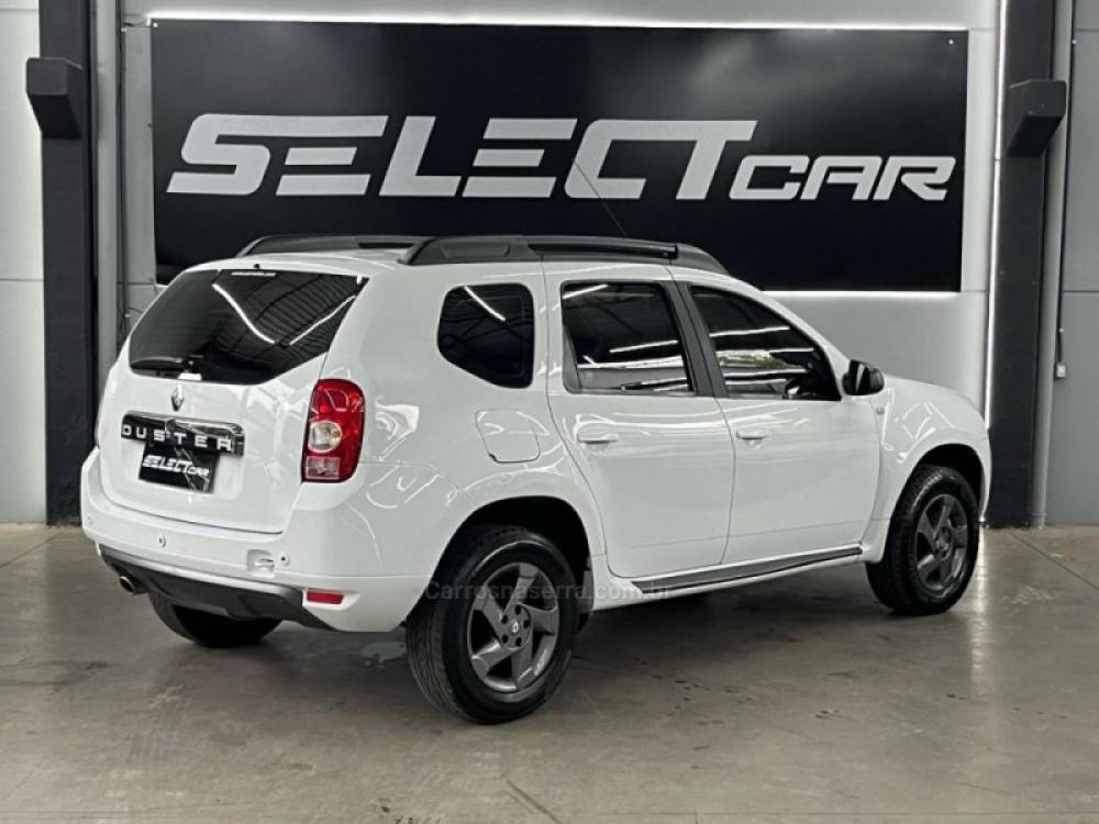 RENAULT - DUSTER - 2015/2015 - Branca - R$ 54.900,00