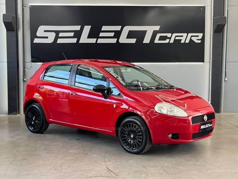FIAT - PUNTO - 2012/2012 - Vermelha - R$ 39.900,00