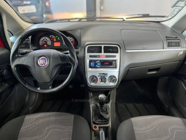FIAT - PUNTO - 2012/2012 - Vermelha - R$ 39.900,00