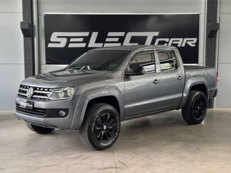 VOLKSWAGEN - AMAROK - 2013/2013 - Prata - R$ 94.900,00