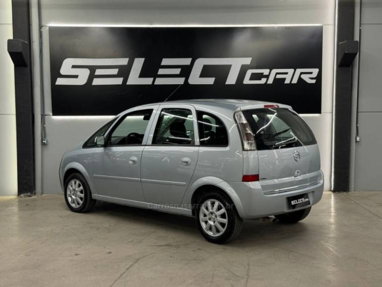 CHEVROLET - MERIVA - 2009/2010 - Prata - R$ 31.900,00