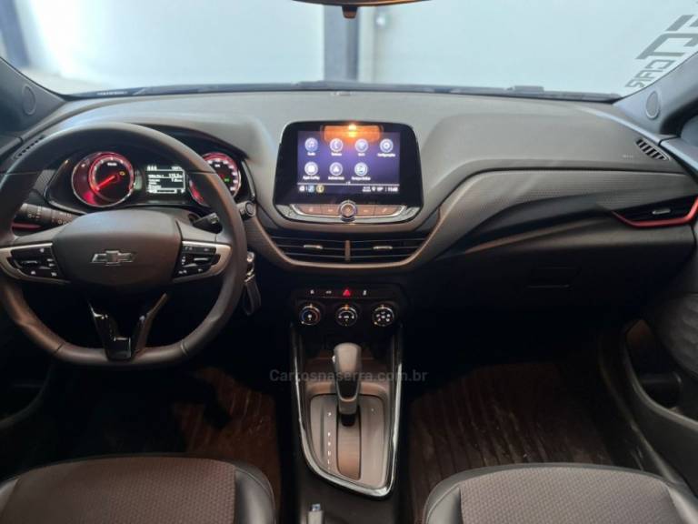 CHEVROLET - ONIX - 2023/2024 - Preta - R$ 109.900,00