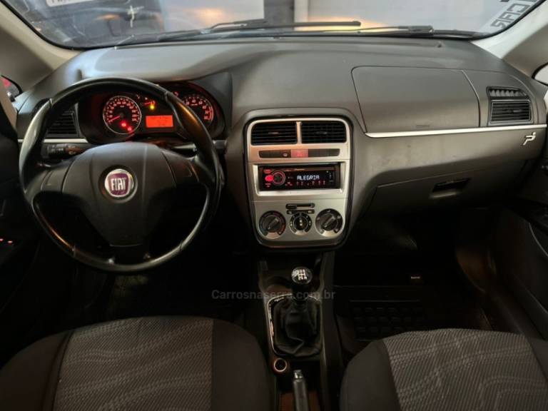 FIAT - PUNTO - 2008/2009 - Branca - R$ 34.900,00