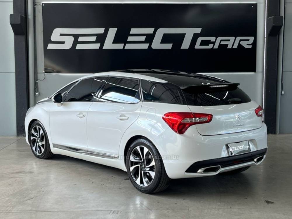 CITROËN - DS5 - 2014/2014 - Branca - R$ 69.900,00
