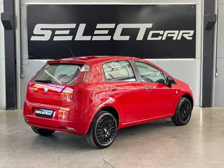 FIAT - PUNTO - 2012/2012 - Vermelha - R$ 39.900,00