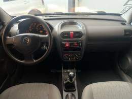CHEVROLET - CORSA - 2006/2006 - Branca - R$ 24.900,00