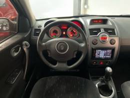 RENAULT - MÉGANE - 2013/2013 - Preta - R$ 36.900,00