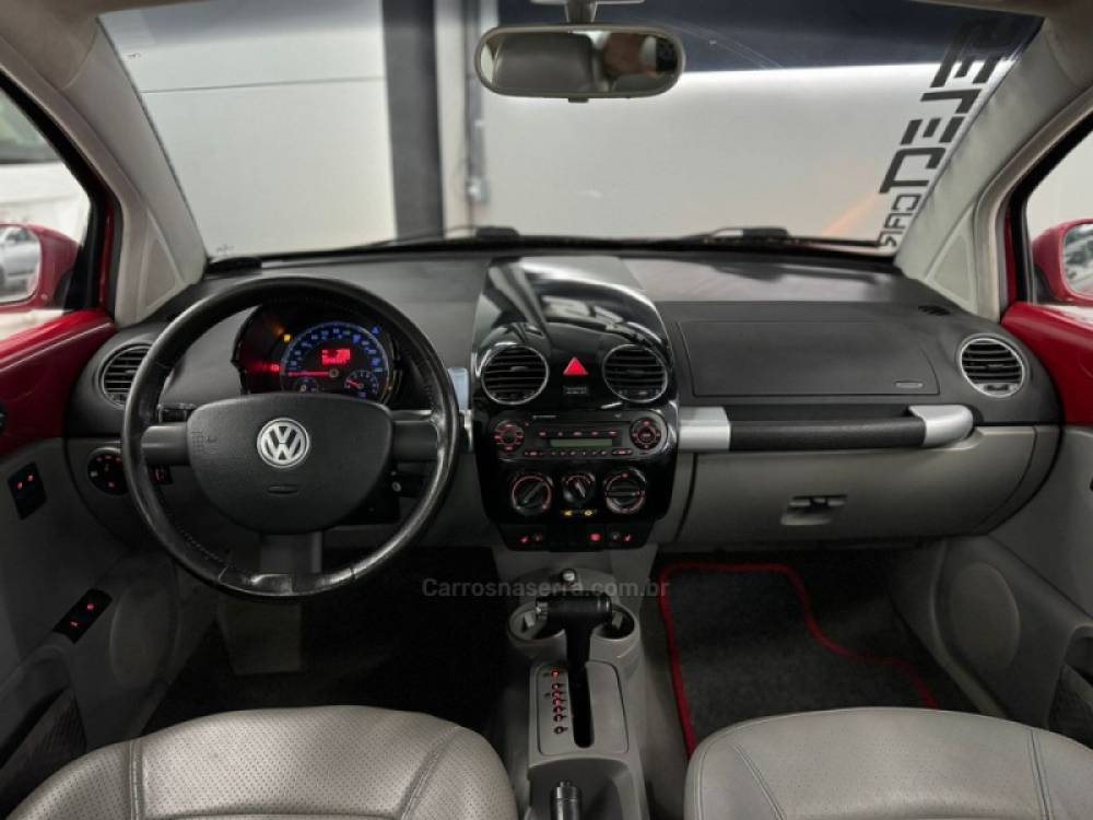 VOLKSWAGEN - NEW BEETLE - 2006/2006 - Vermelha - R$ 49.900,00