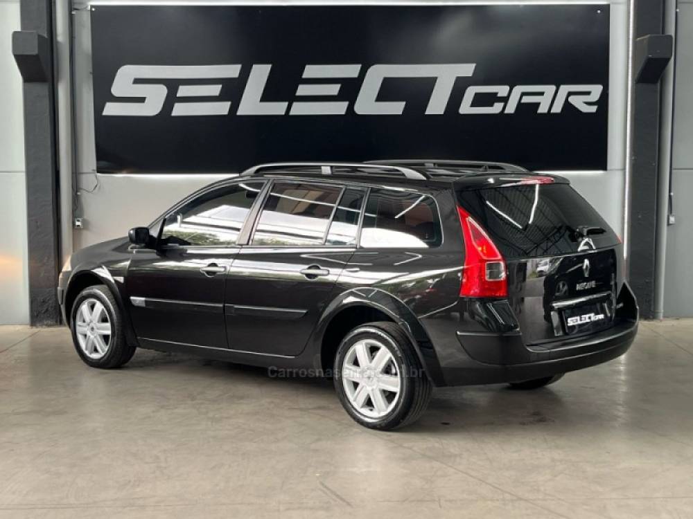 RENAULT - MÉGANE - 2013/2013 - Preta - R$ 36.900,00