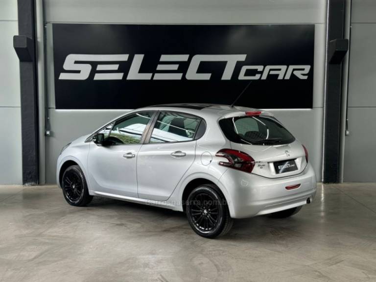 PEUGEOT - 208 - 2019/2019 - Prata - R$ 59.900,00