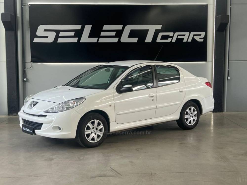 PEUGEOT - 207 - 2013/2013 - Branca - R$ 29.900,00