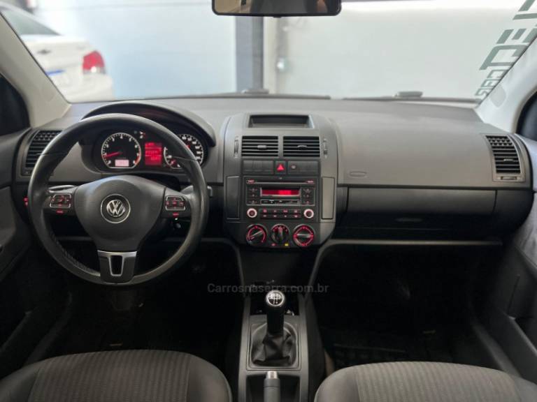 VOLKSWAGEN - POLO - 2014/2014 - Branca - R$ 49.900,00